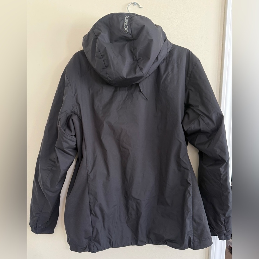 Arc'teryx Women's Atom Hoody - Picture 2 of 2